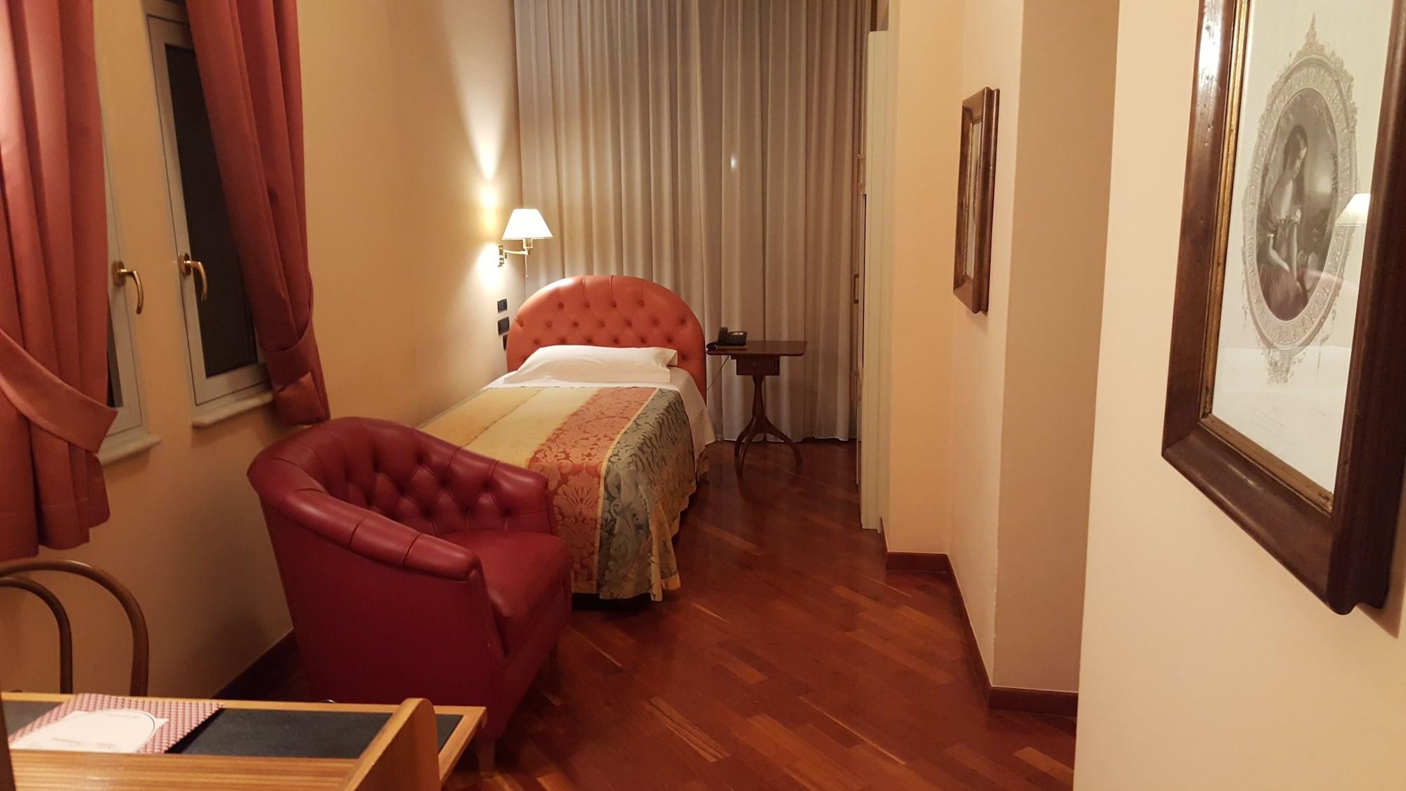 Hotel Villa Traiano Benevento Esterno foto