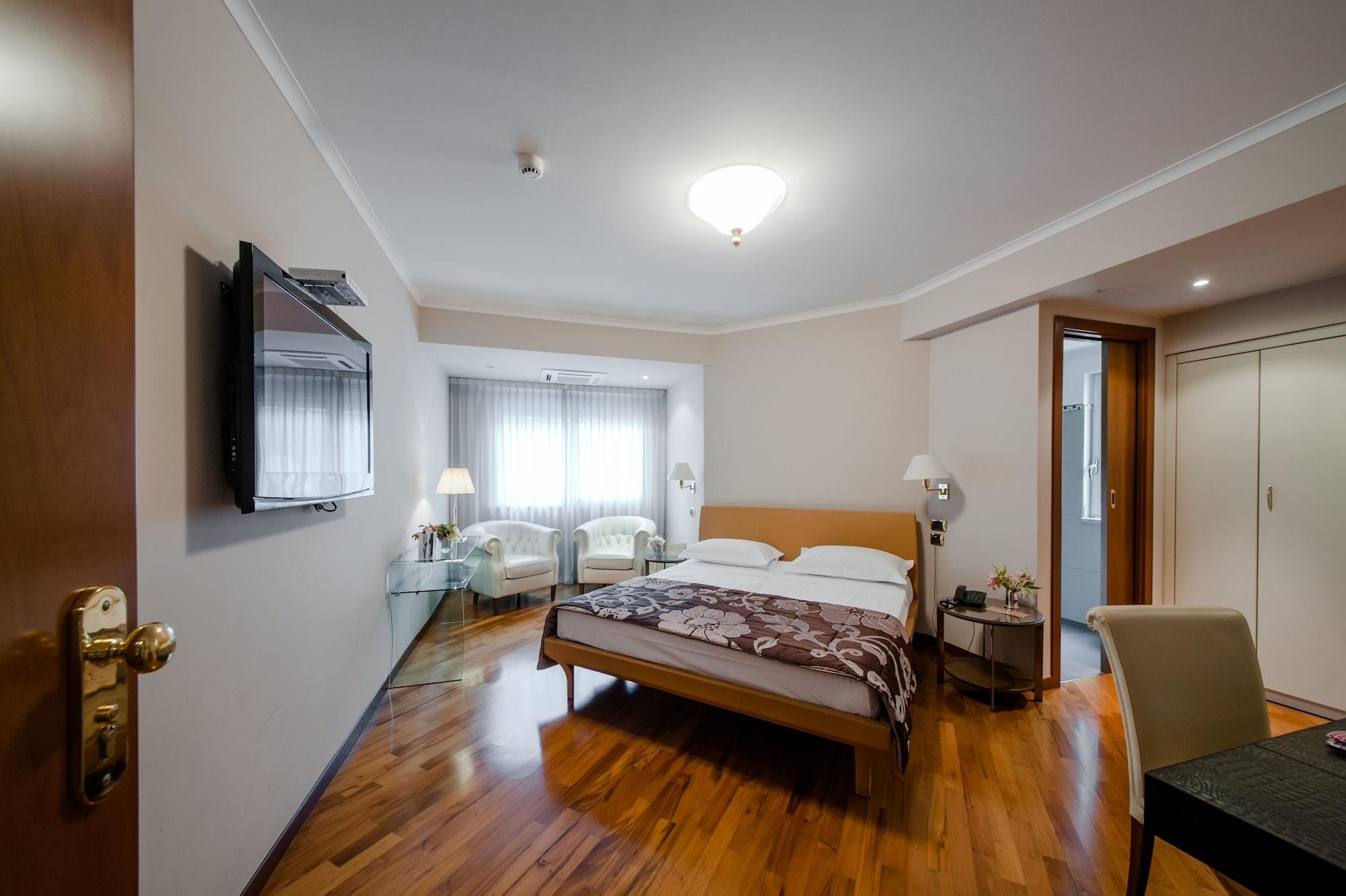 Hotel Villa Traiano Benevento Esterno foto