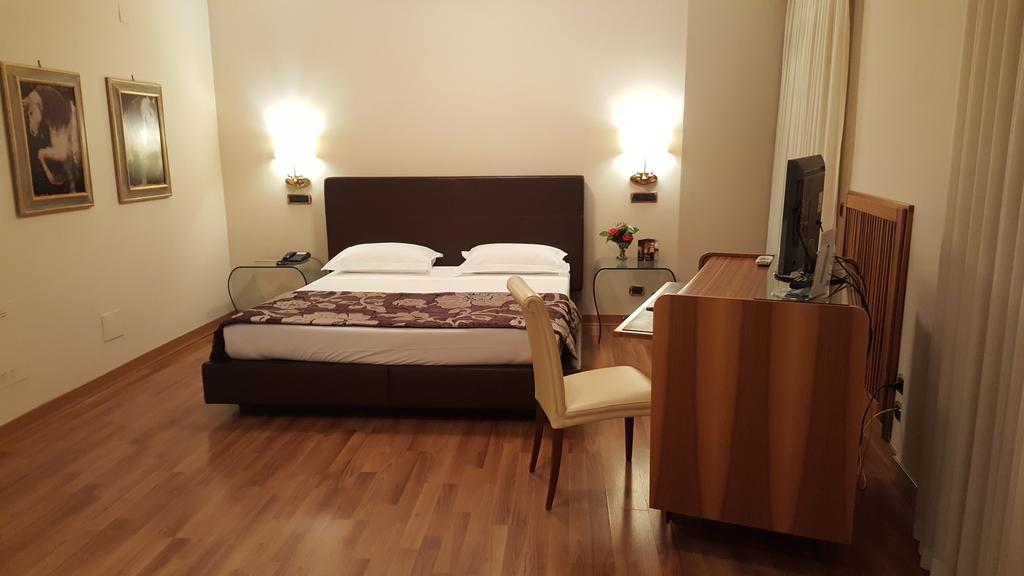Hotel Villa Traiano Benevento Esterno foto
