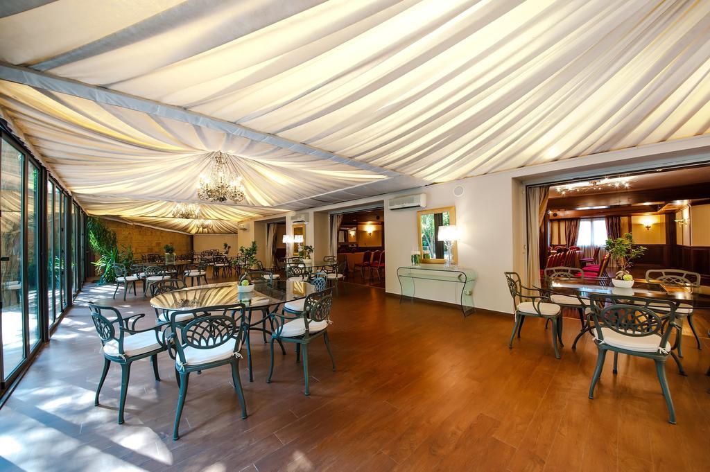 Hotel Villa Traiano Benevento Esterno foto