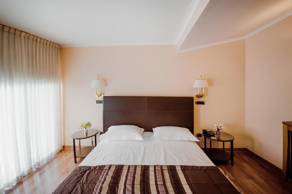 Hotel Villa Traiano Benevento Esterno foto