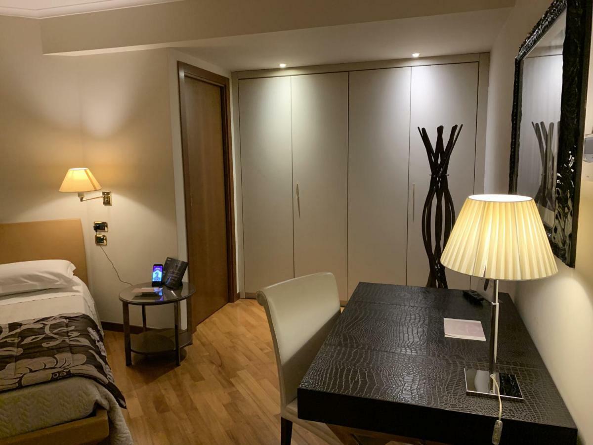 Hotel Villa Traiano Benevento Esterno foto